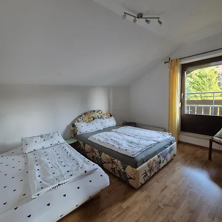 Apartment Charmanter Rueckzugsort Im Dg