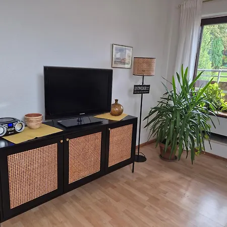 Charmanter Rueckzugsort Im Dg Apartment