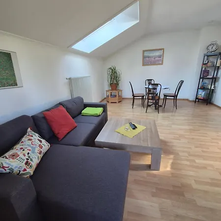 Apartment Charmanter Rückzugsort Im Dg *