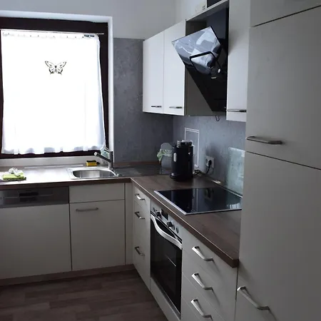 Charmanter Rückzugsort Im Dg Apartment *