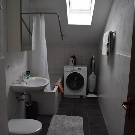 Charmanter Rückzugsort Im Dg Apartment *